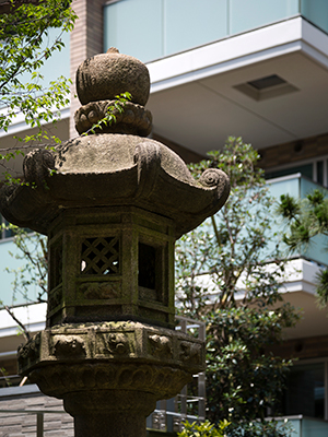灯籠| ザ・パークハウス広尾羽澤